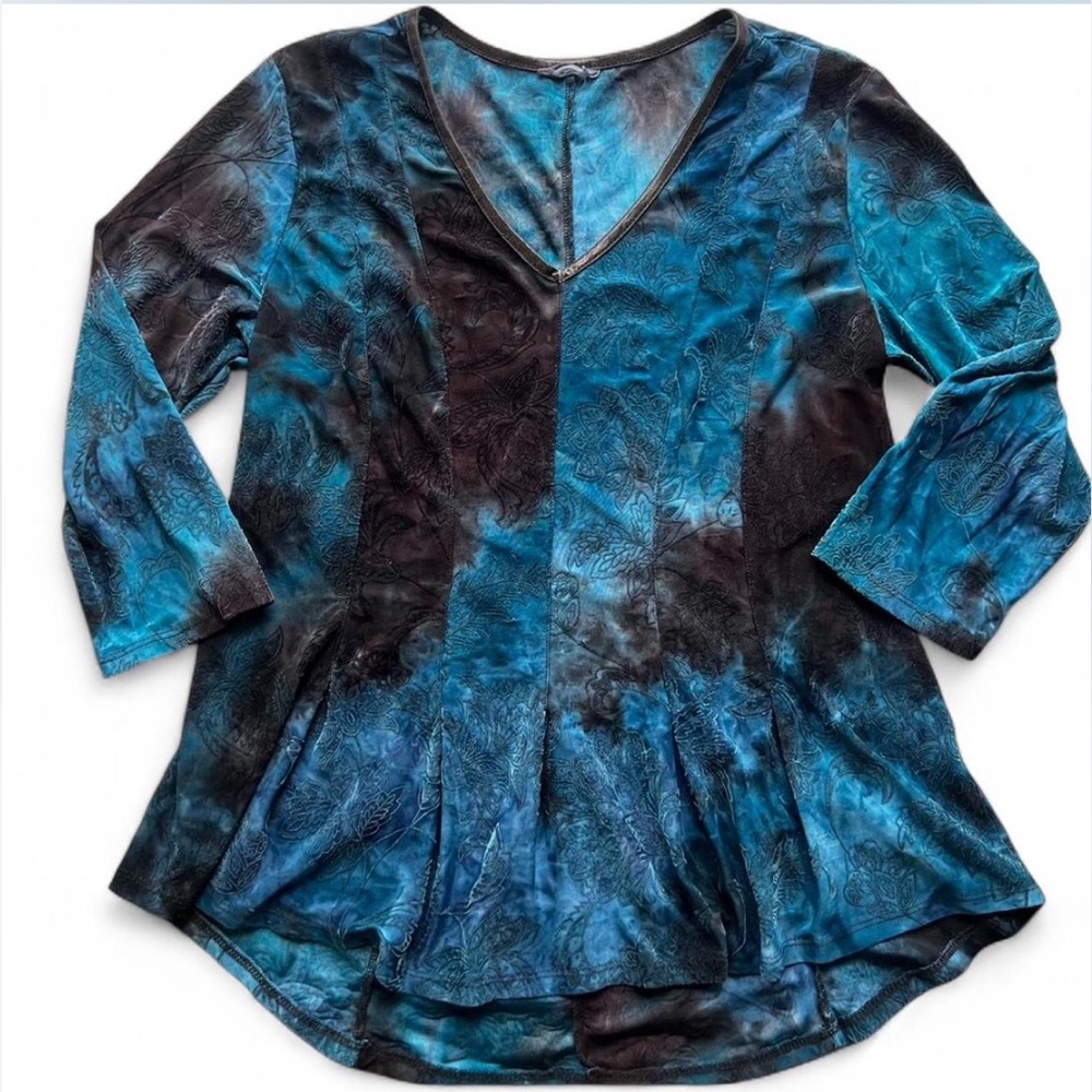 Tie dyed blue and brown v neck blouse
